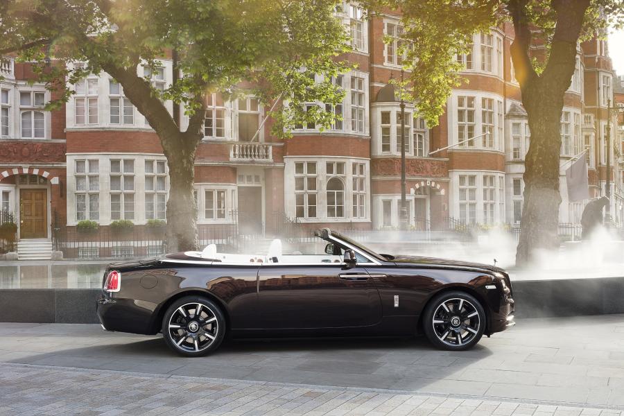  Rolls-Royce Dawn Mayfair 2017 года  (фото 4 из 8)